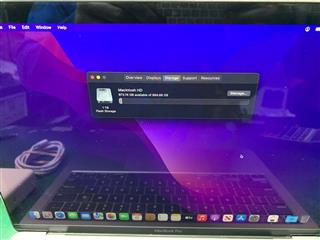 Apple MacBook Pro Laptop (13